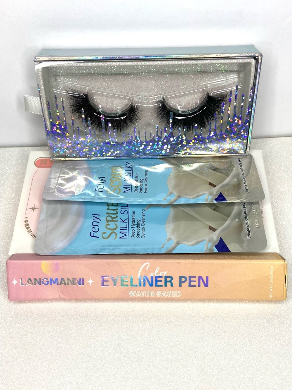 Black Dramatic False Eyelashes 5 items